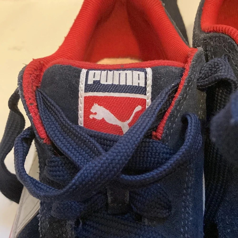 Vintage Puma suede sneakers size 2